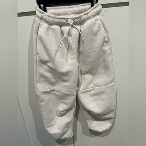 Athleta Girls Cream Sherpa Fleece Barrel Joggers